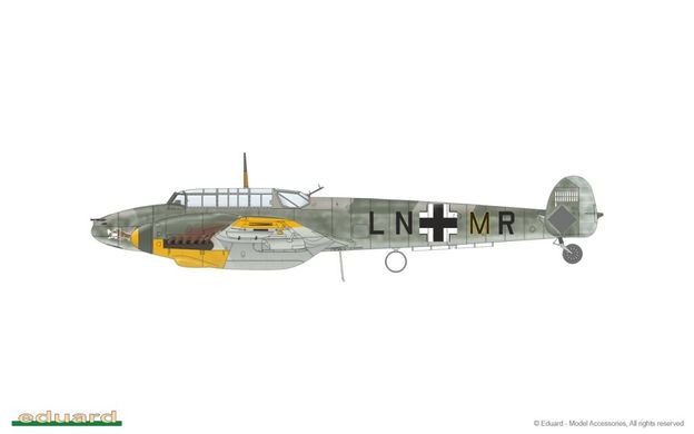 1/48 Messerschmitt Bf-110F немецкий истребитель, серия ProfiPACK (Eduard 8207), сборная модель
