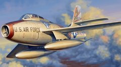 1/48 F-84F Thunderstreak американський винищувач (HobbyBoss 81726), збірна модель