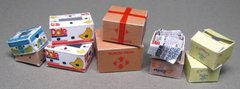 1/35 Картонные коробки Нова Пошта, Интайм, Roshen, для бананов + газеты (DANmodels DM 35215)