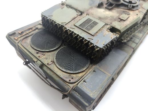 1/35 Украинский танк Leopard 2A5, готовая модель авторской работы