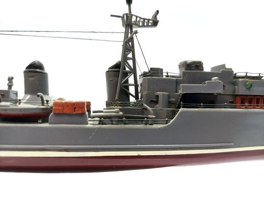 1/400 Французский эсминец "Surcouf", готовая модель авторской работы