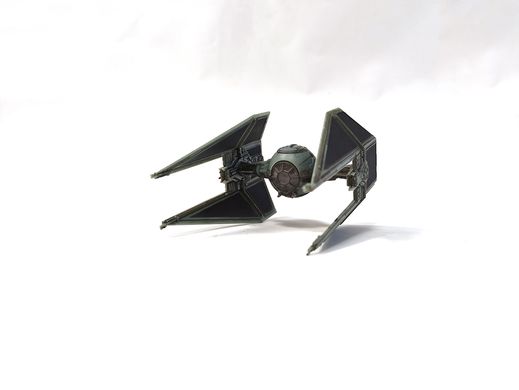 1/90 Star Wars TIE Interceptor, готовая модель из вселенной Звездые Войны