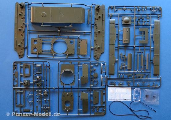 1/35 Танк КВ-1 ранній зразка 1941 року (Tamiya 35372), збірна модель