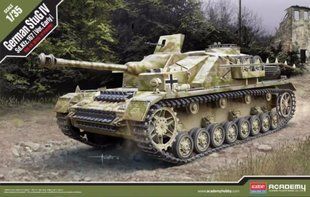 1/35 Sd.Kfz.167 StuG.IV німецька штурмова САУ (Academy 13522), збірна модель