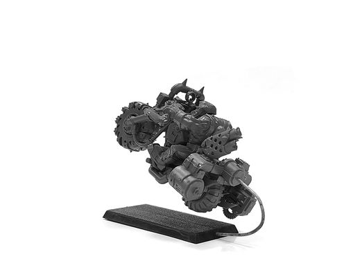 Орк-ноб на мотоцикле, миниатюра Warhammer 40k (Games Workshop), пластиковая