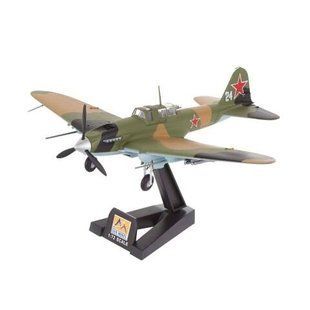 1/72 Ильюшин Ил-2М3 "белый 24" советский штурмовик, готовая модель (EasyModel 36412)