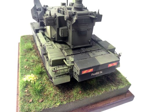 1/35 Финская ЗСУ ItPsv 90 Marksman SPAAG на подставке, готовая модель авторской работы