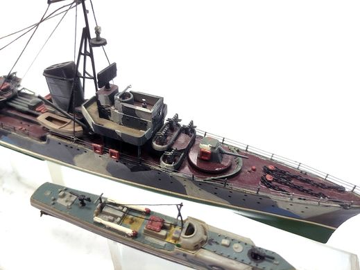 1/400 Немецкий эсминец проекта 1936А с двумя шнельботами, готовые модели авторской работы