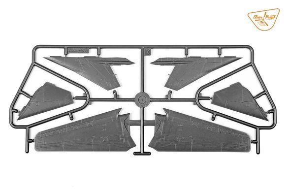 1/72 Истребитель МіГ-23МЛД Военно-воздушных Сил Украины, серия Expert Kit (Clear Prop CP72042), сборная модель