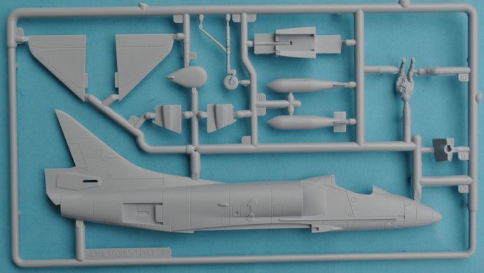 1/72 Douglas A-4B/4P Skyhawk американский палубный самолет (Airfix A03029), сборная модель