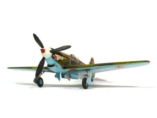 1/48 Яковлев Як-7Б советский истребитель, готовая модель авторской работы