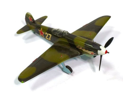 1/48 Яковлев Як-7Б советский истребитель, готовая модель авторской работы
