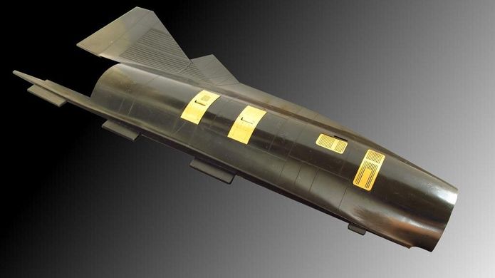 1/48 Фототравление для самолетов SR-71 Blackbird: решетки + сопла двигателей (Metallic Details MD4816)