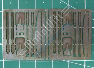 1/35 Шанцевый инструмент, металл (Different Scales 35010) ОДНА пластинка