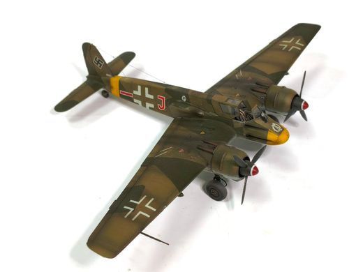 1/48 Henschel Hs-129 немецкий штурмовик, готовая модель авторской работы