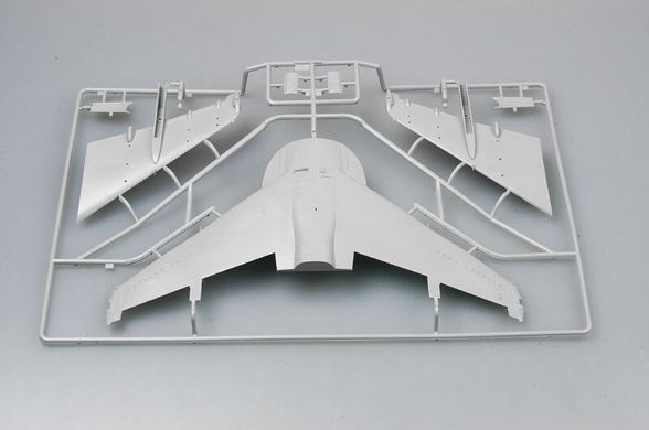 1/32 AV-8B Harrier II літак вертикального зльоту-посадки (Trumpeter 02229), ІНТЕР'ЄРНА збірна модель