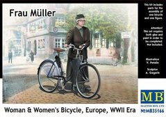 1/35 Женщина с женским велосипедом, Европа, ВМВ (Master Box 35166)