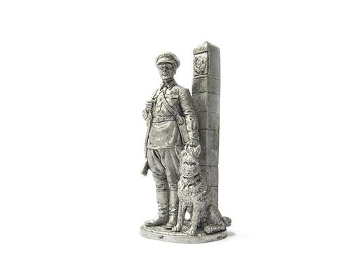 54 мм Молодший сержант прикордонних військ НКВС із псом, СРСР 1941 року (EK Castings WWII-23), колекційна олов'яна мініатюра