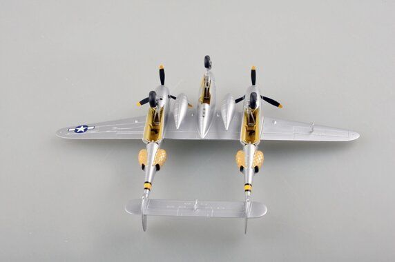 1/72 Lockheed P-38 Lightning американский истребитель, готовая модель (EasyModel 36433)