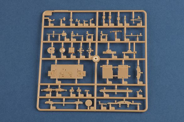 1/35 Танк Pz.Kpfw.III/IV auf Einheitsfahrgestell на стандартизированном шасси с малой башней (Hobbyboss 80151), сборная модель