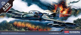 1/72 Cessna A-37B Dragonfly американський штурмовик (Academy 12461), збірна модель