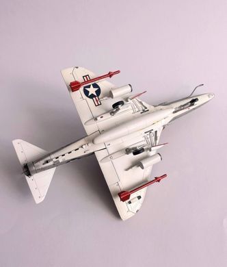 1/72 A-4E Skyhawk американський легкий палубний штурмовик, готова модель авторської роботи