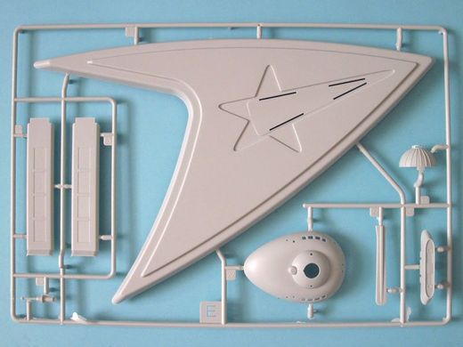 1/600 USS Enterprise NCC-1701 зореліт із Star Trek (Revell 04880)