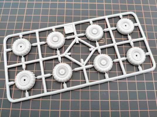 1/72 ЗРК С-125 Newa-SC на шасі автомобіля МАЗ-543 (A&A Models 7218