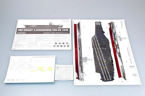 1/700 Американський авіаносець USS Dwight D. Eisenhower CVN-69 (Trumpeter 05753), збірна модель