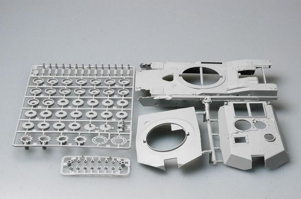 1/35 M1A2 Abrams американський танк, можна скласти будь-яку із 5 версій (Trumpeter 01535), збірна модель