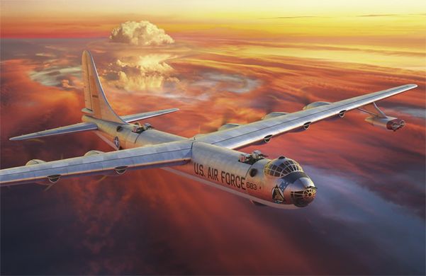 1/144 Літак Convair B-36D/F/H/J Peacemaker (Roden 337), збірна модель