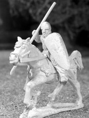 Gripping Beast Miniatures - Knight, spear striking down (1) - GRB-CRC04