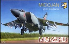 1/72 Микоян-Гуревич МиГ-25ПД советский истребитель-перехватчик (Condor 7216) сборная модель