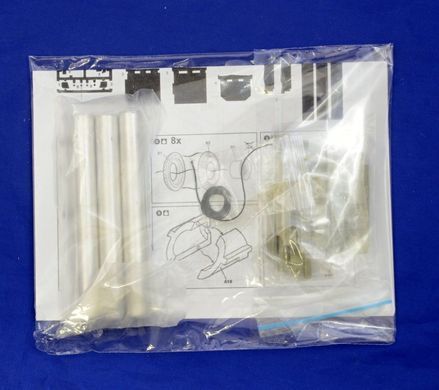 1/72 Автомобіль МАЗ-7910 трубовоз (PST 72080), збірна модель