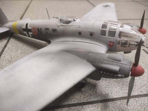 1/48 Heinkel He-111H-16 німецький бомбардувальник, готова модель авторської роботи