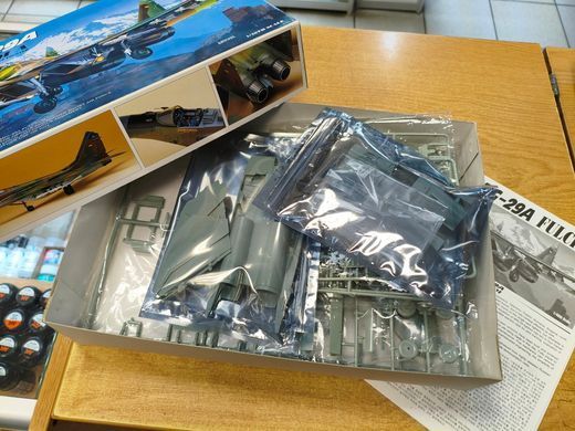 1/48 Истребитель МиГ-29А "9-12"&nbsp;Fulcrum A (Academy 2116), сборная модель