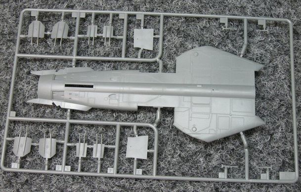 1/48 МиГ-23МЛД советский реактивный истребитель (Trumpeter 02856) сборная модель