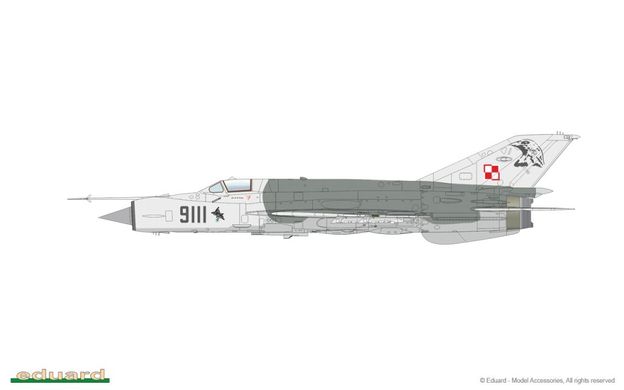 1/72 МиГ-21МФ истребитель-бомбардировщик, серия "ProfiPACK" (Eduard 70142) сборная модель