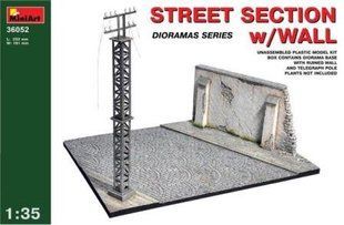 1/35 Фрагмент улицы со стеной (MiniArt 36052) сборная диорама