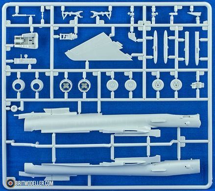 1/72 Літак Eurofighter Typhoon, Luftwaffe 2020 "Quadriga", серія Model Set із фарбами та клеєм (Revell 63843), збірна модель