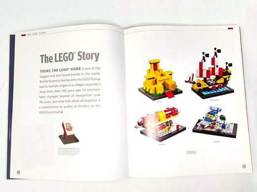 Книга "The LEGO Book New Edition 2018" by Daniel Lipkowitz, із ексклюзивним колекційним блоком 1958-2018 (англійською мовою)