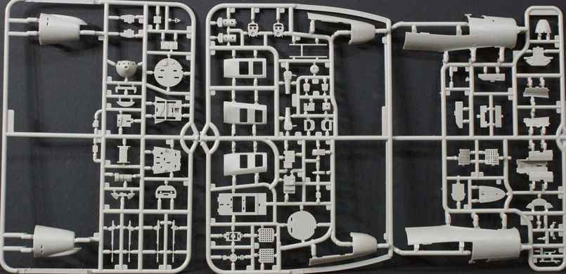 1/48 F9F-8/F9F-8P Cougar американський палубний винищувач/розвідник (Zimi Model/Kitty Hawk 80127), збірна модель