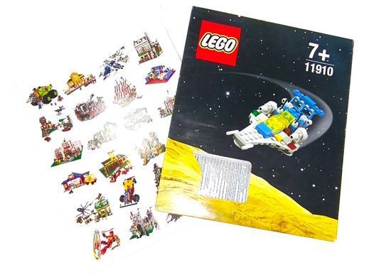 Книга "LEGO Great Sets. A Visual History" by Daniel Lipkowitz, із ексклюзивним міні-набором&nbsp;Space Cruiser