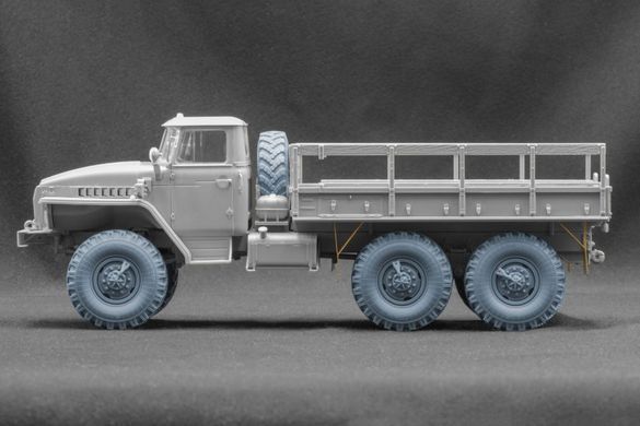 1/35 Колеса ОІ-25 для Урал-4320 звичайні, 7 штук, 3D-друк (ScaleX WM35037)