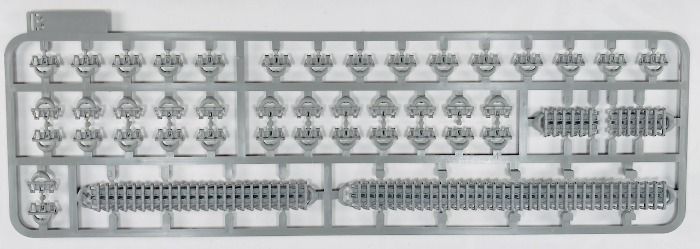 1/35 САУ&nbsp;StuG III Ausf.G раннього виробництва із зимовими траками, серія Blitz, в комплекті металевий ствол (Takom 8010), збірна модель