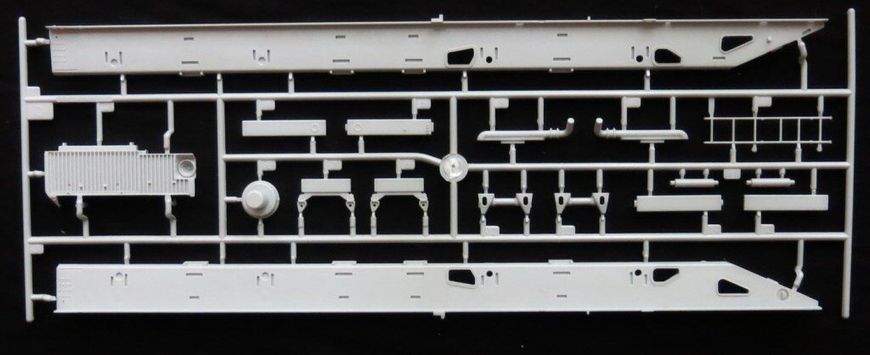 1/35 А-222 Берег 130-мм береговая колесная САУ (Trumpeter 01036) сборная модель