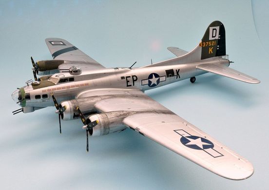 1/72 Boeing B-17G Flying Fortress американский бомбардировщик (Airfix 08017) сборная модель