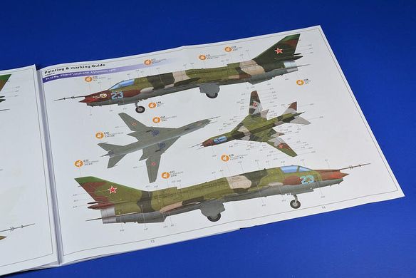 1/48 Су-17М3/М4 советский истребитель/бомбардировщик (Zimi Model/Kitty Hawk 80144), сборная модель