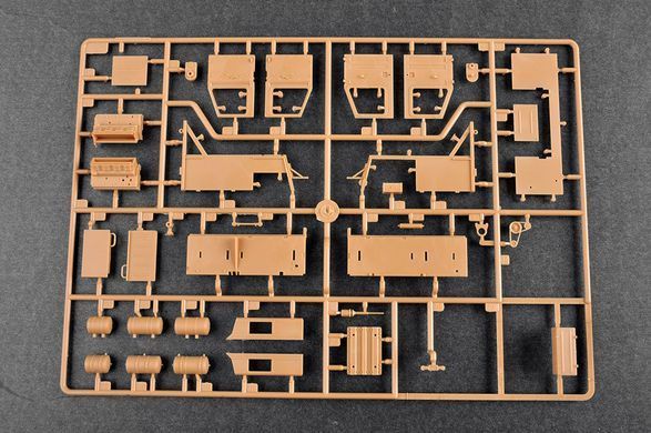 1/35 Тягач БАЗ-6403 з напівпричепом ЧМЗАП-9990-071&nbsp;(Trumpeter 01086), збірна модель
