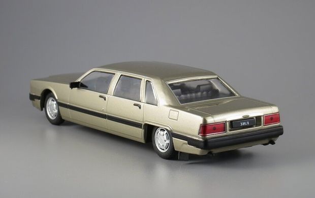 1/43 Автомобиль ЗИЛ-4102, серия "Автолегенды СССР" №110 (DeAgostini), без журнала